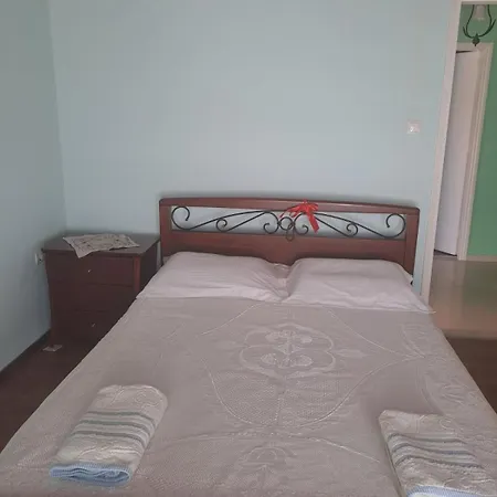 Ostriche House Dom wakacyjny *
